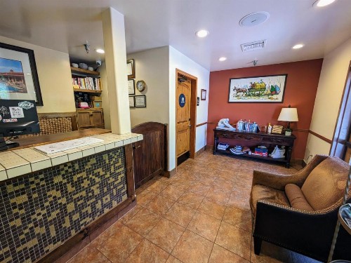 Los Arboles Hotel - image 22