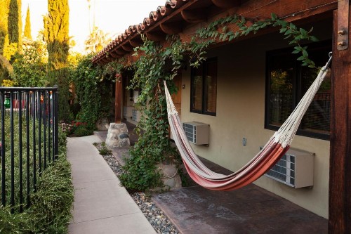 Los Arboles Hotel - image 24