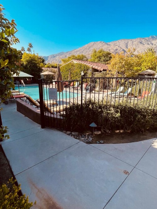 Los Arboles Hotel - image 25