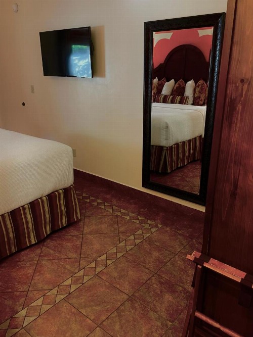 Los Arboles Hotel - image 47