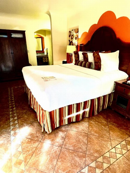 Los Arboles Hotel - image 7