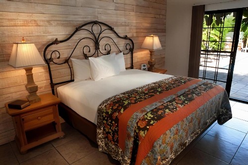 Hotel California - image 3