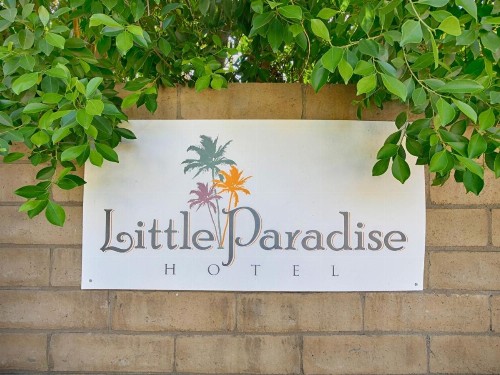 Little Paradise Hotel - image 4
