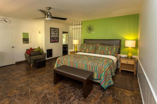 Desert Riviera Hotel - image 2