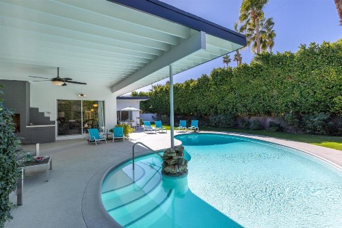 Chi Chi House - image 2