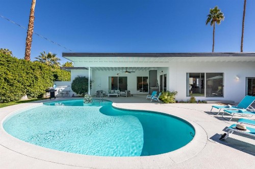 Chi Chi House - image 28