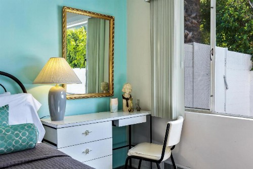 Chi Chi House - image 8