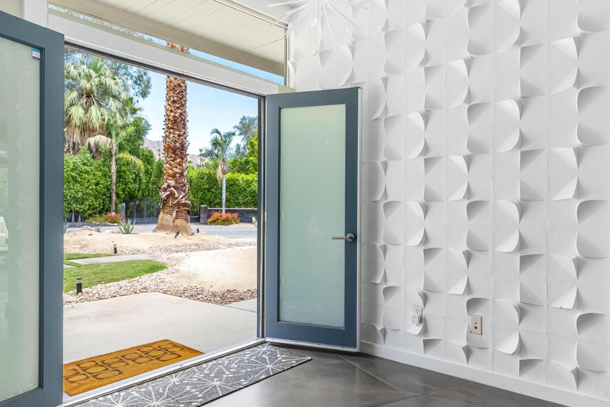 Mesa Mid-Century - image 7