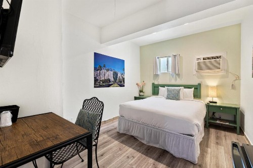 Inn at Palm Springs - image 13