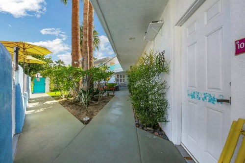 Inn at Palm Springs - image 2
