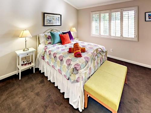 Palm Springs Townhouse Hideaway - image 7