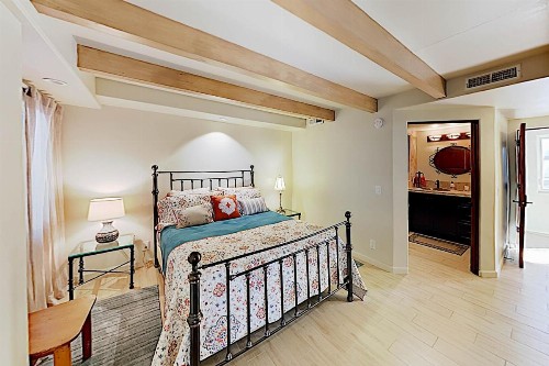Palm Springs House - image 11