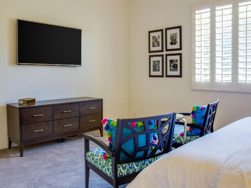 Lions Gate Estate - image 11
