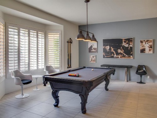 Lions Gate Estate - image 3