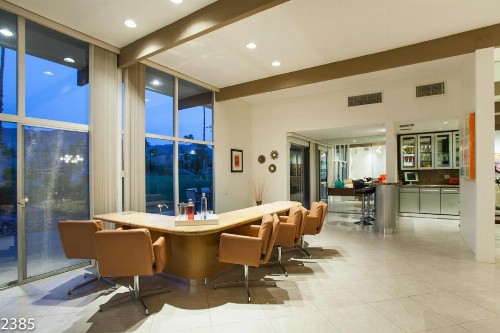 Collins Hideaway - image 37