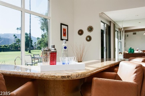 Collins Hideaway - image 8