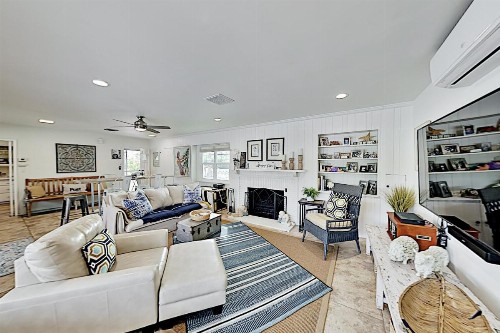 Flamingo House - image 6