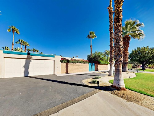 N De Anza Townhome - image 7