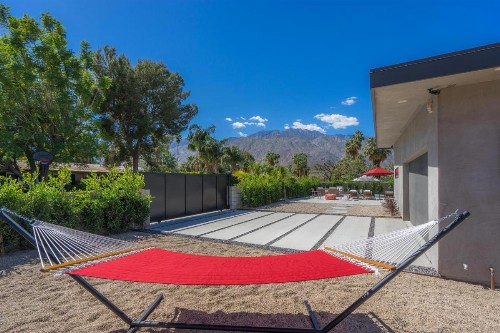 Best in Palm Springs • Featured in Dwell • 5 Bedrooms & All En Suite Baths - image 5