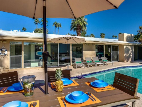 Movie Colony Palms - image 21