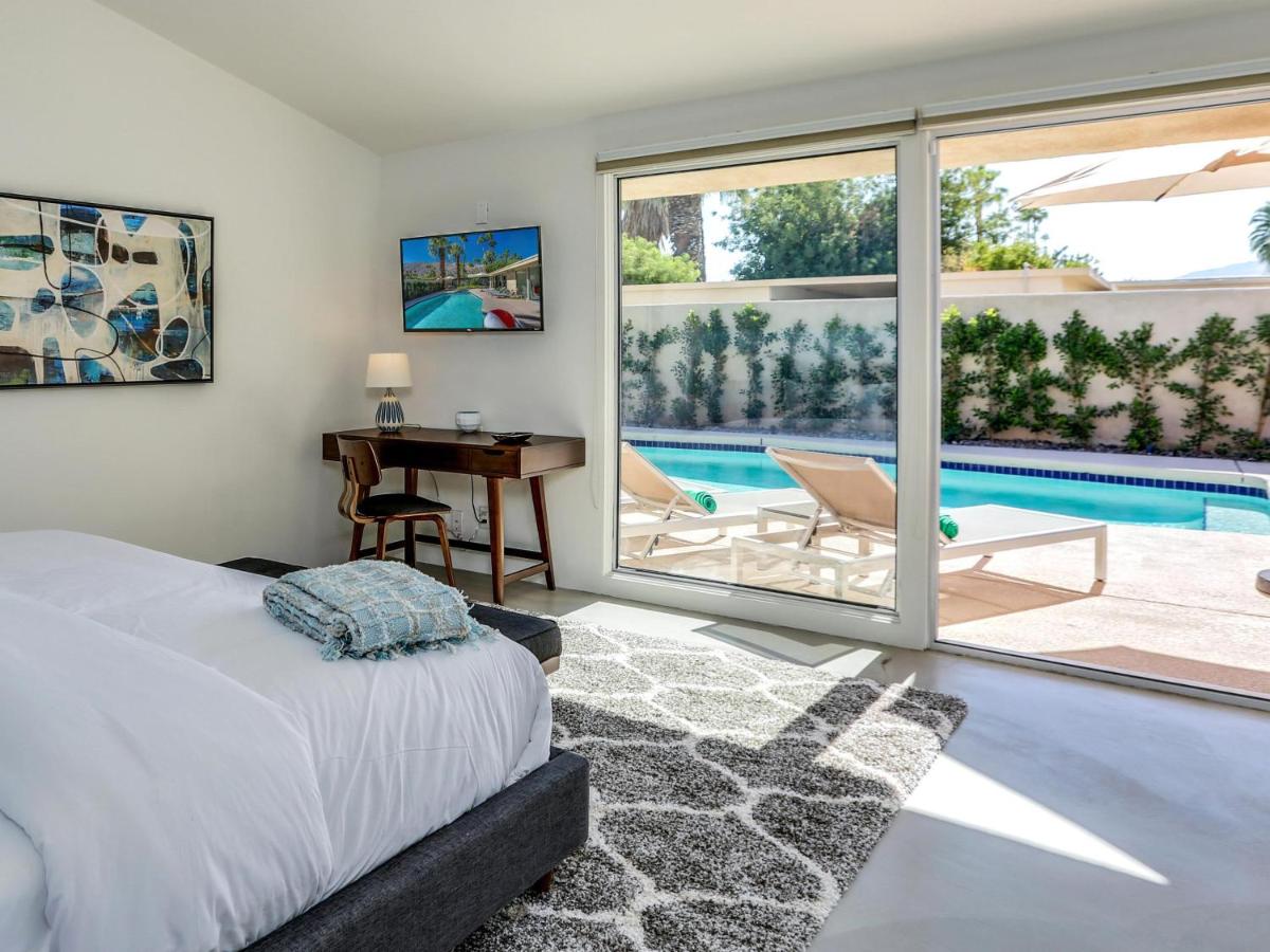 Movie Colony Palms - image 3