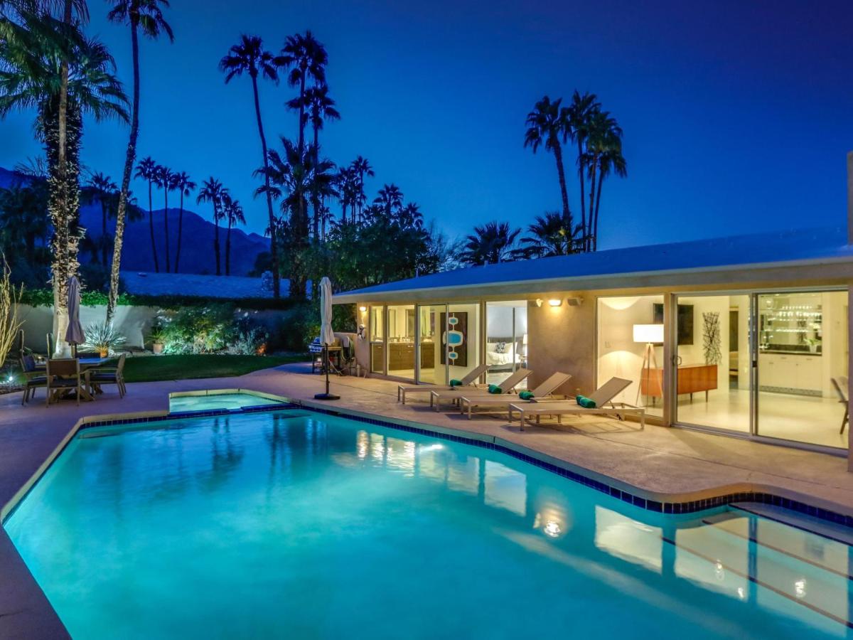 Movie Colony Palms - image 6