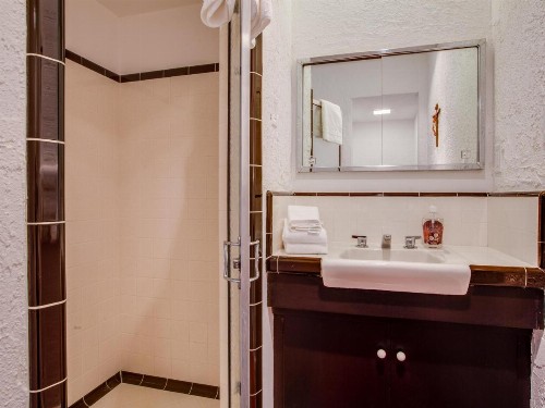 Mostero House - image 5