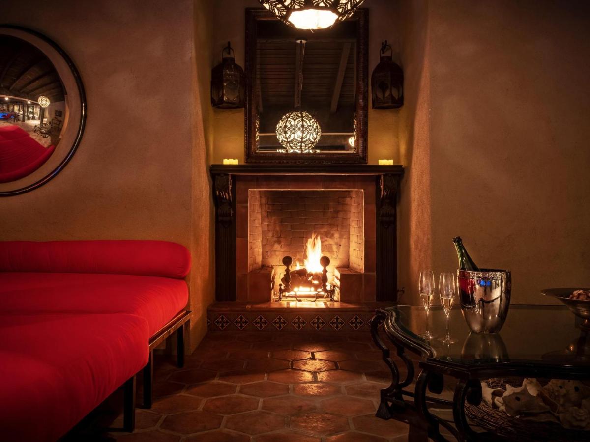 Villa Carmelita - The Sonny & Cher House - image 6