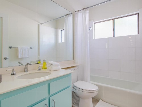 Lena's Hideaway - image 9
