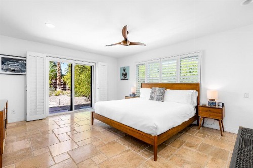 Modern Loma Vista - image 21