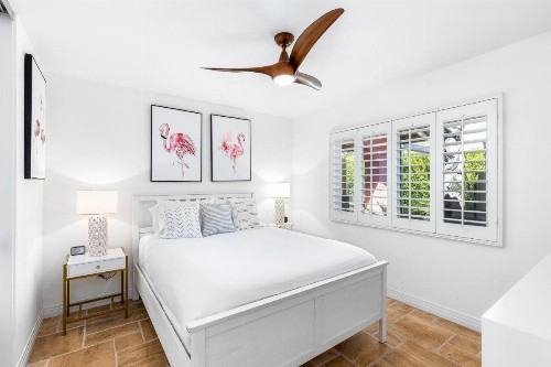 Modern Loma Vista - image 27