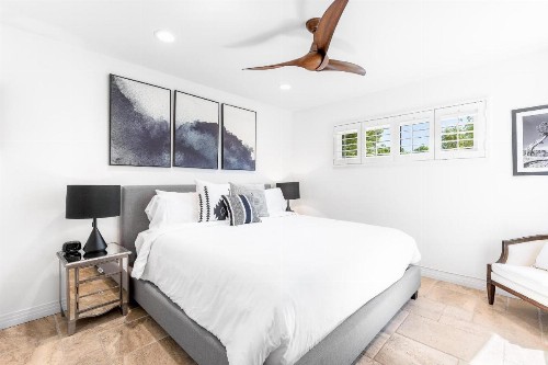 Modern Loma Vista - image 30