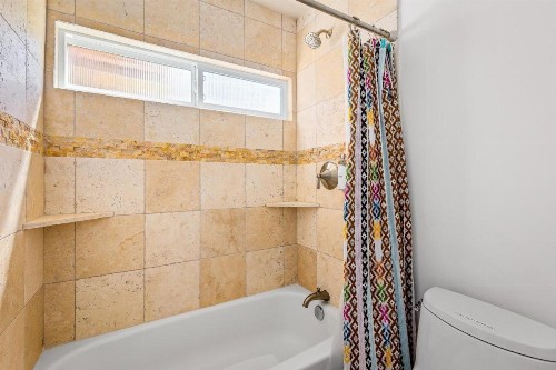 Modern Loma Vista - image 34