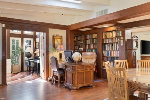 Villa Coffee House - image 14
