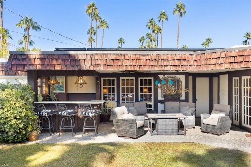 Villa Coffee House - image 21