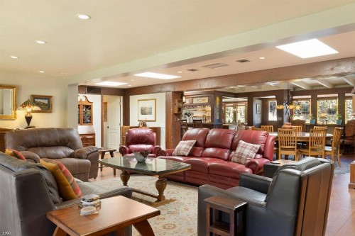 Villa Coffee House - image 3