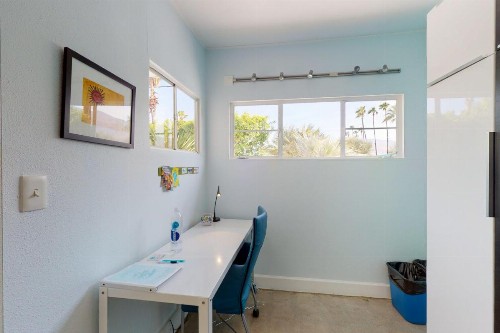 The Aluminum House - image 9