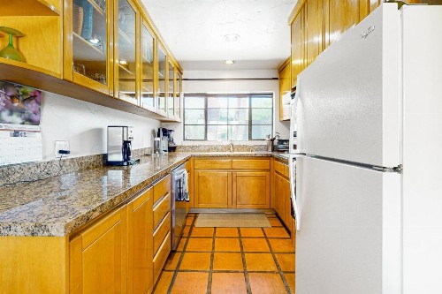 Spanish Hideaway - image 10