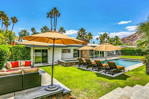 Palm Springs Luxury Retreat - image 12