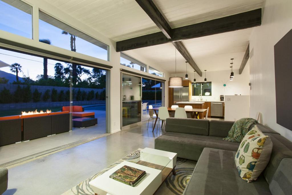 Sleek Retreat - image 5