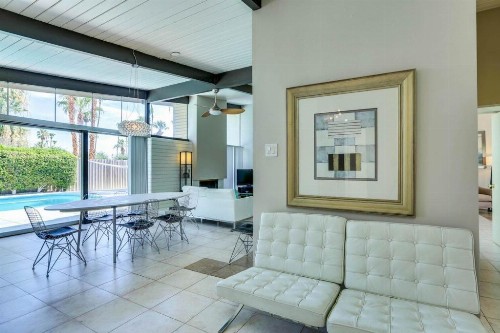Sun and Fun Vacation Rental - image 4