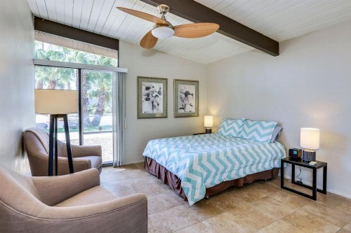 Sun and Fun Vacation Rental - image 9