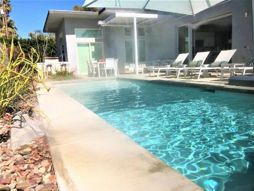 Modern Distinction in South Palm Springs - image 4