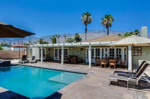 Villa Tanisha - Luxury with pool - image 2
