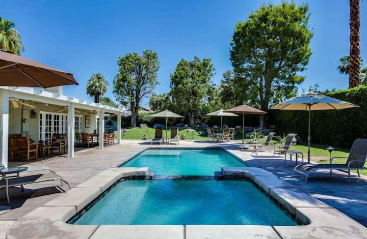 Villa Tanisha - Luxury with pool - image 4
