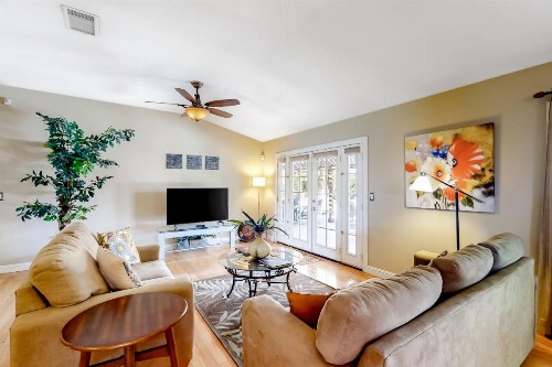 Desert Bungalow - image 5