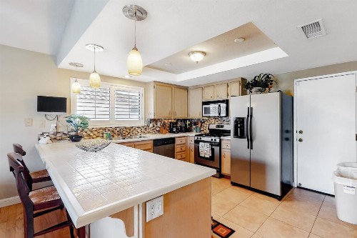 Desert Bungalow - image 8