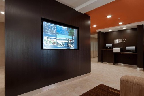 Courtyard by Marriott Palmdale - image 10