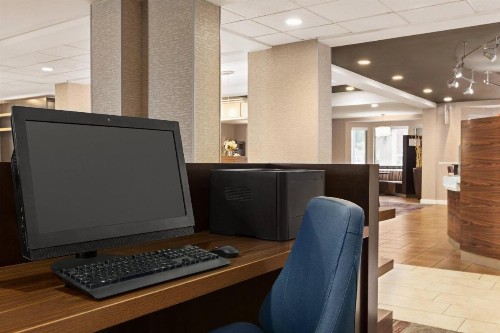 Courtyard by Marriott Palmdale - image 11