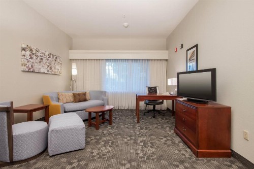 Courtyard by Marriott Palmdale - image 27